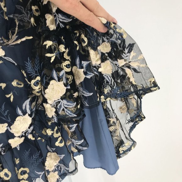 Gal Meets Glam Bridget Embroidered Dress Size 8 Navy Blue Floral Romantic Event - Picture 5 of 13